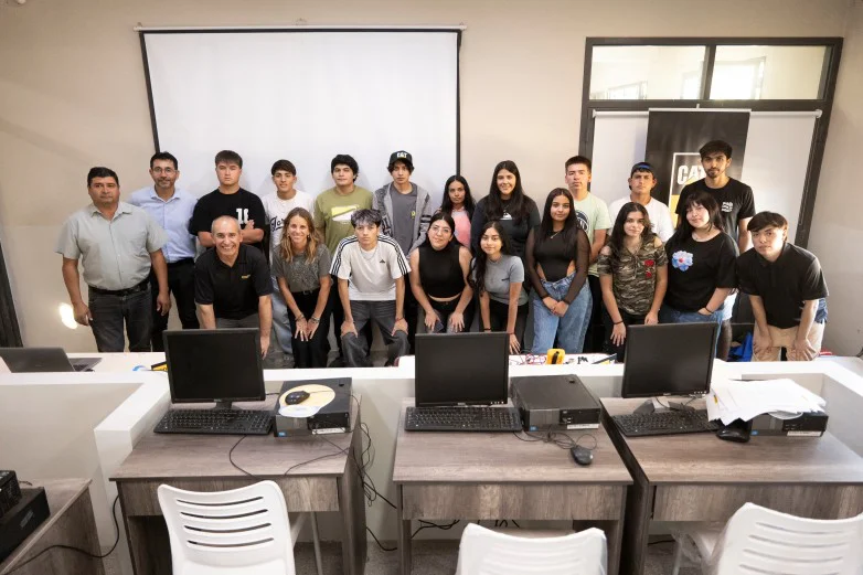 819e25d5b897865138df09305644c438_L